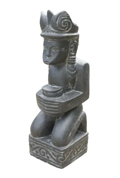 Product image 4 of the product “timor primitiv woman, 60 cm high, antique finish ”